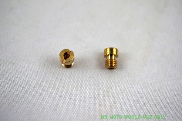 CJ750 improved carburetor main jets over size (1.05mm, 2pcs) - Image 1 of 1