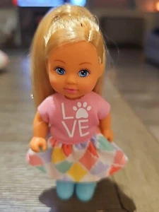 Simba Toys 105733072 Evi LOVE Dog Sitter, Blonde Dog Paw Dress Doll Only! 3" - Picture 1 of 6