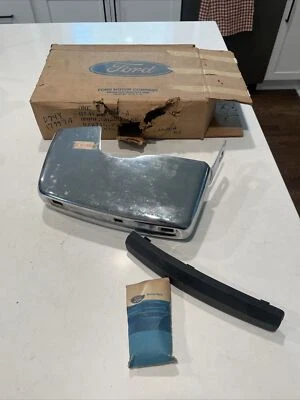 Protetor de para-choque dianteiro NOS Ford D74Y-17997-A 1975-80 Granada Monarch fabricante de equipamento original - Imagem 1 de 4