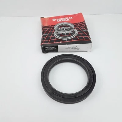 Wheel Seal Fits Chevrolet C4500 Kodiak 2004 2005 2007 2009 GMC T7500 2007 - Image 1 of 4