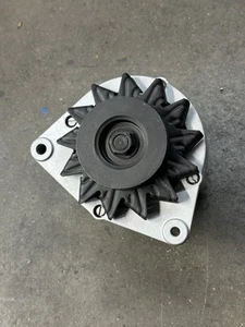 BMW Alternator Bosch E3 E9 2500 3.3CI 2.5CS 3.0C E12 E24 E25 Restored 45 AMP - Picture 1 of 3