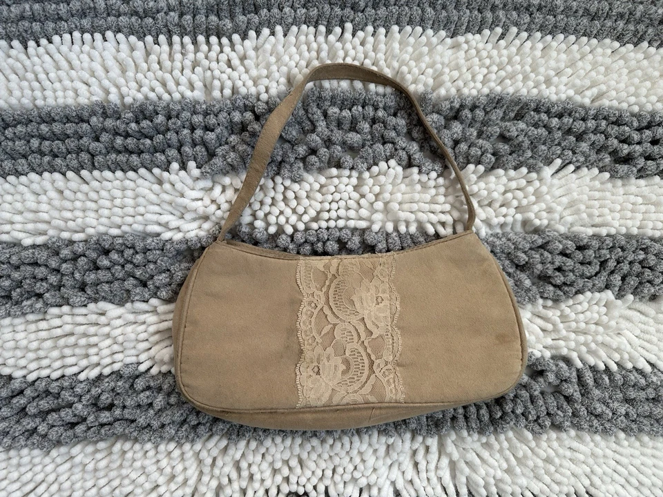 Bolso de Hombro Victoria’s Secret Baguette de Gamuza Tostada Encaje Cartera Y2K Vintage Foto 1 de 4