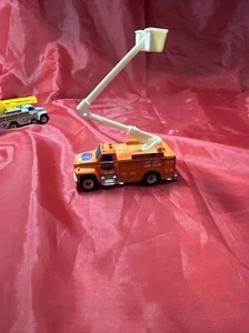 Vintage 1989 Matchbox Die-Cast Orange Utility Truck P&L Co. EUC Double Bucket - Picture 1 of 6
