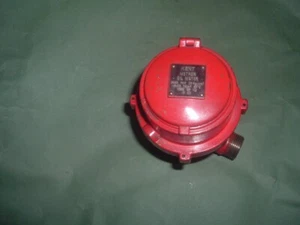 KENT. METRON...... OIL METER NEW BUT JUST SAT ON THE SHELVES NO ORIGINAL PACKING - Picture 1 of 2