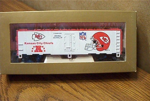 MANTUA KANSAS CITY CHIEFS CHAMPIONS SUPER BOWL IV  BOX CAR - Image 1 of 1