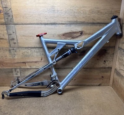 Bicicleta de montaña Yeti 575 AS-R largo viaje suspensión completa cuadro mediano 26” Fox Foto 1 de 4