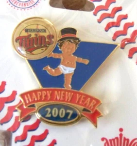 2007 Minnesota Twins Baby New Year's pin MLB white logo variety - Picture 1 of 7