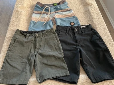 Lote Ropa Niños Pantalones Cortos Talla Mediana M 10 25 Volcom y Mercurio Foto 1 de 4