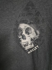 Camisa Y2K Oakley Gráfica Calavera Manga Corta Para Hombre Talla XL Gris - Imagen 1 de 7