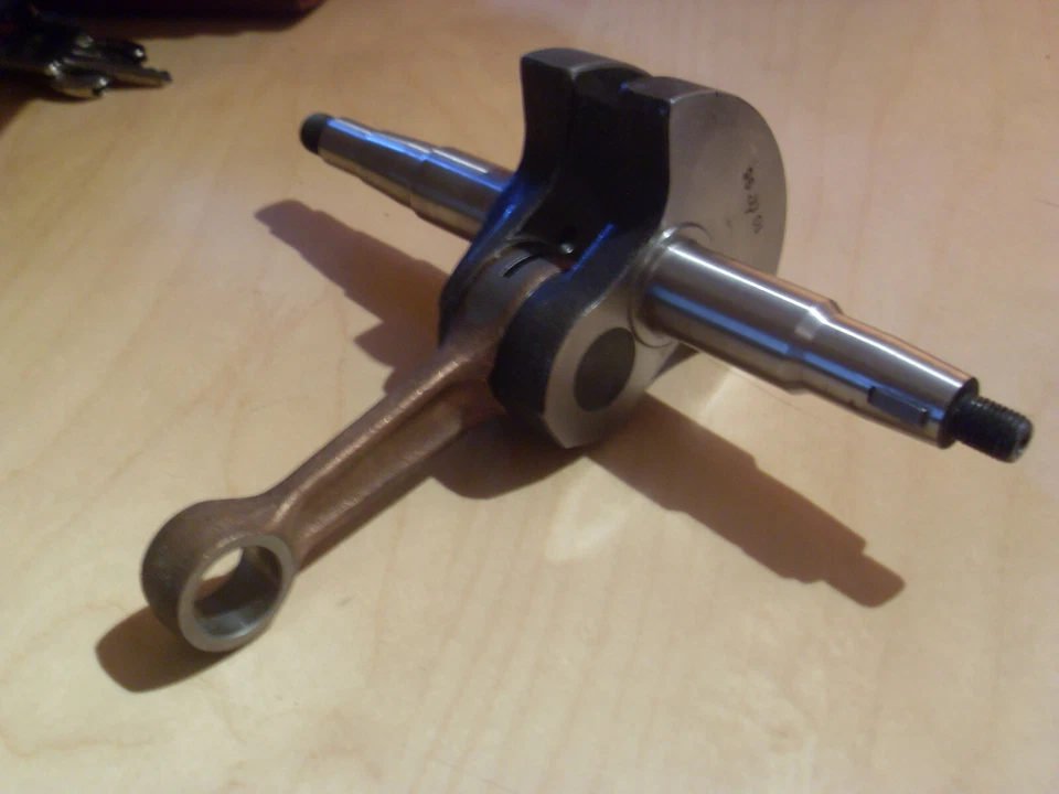 Crankshaft Dolmar 123 133 133Super 143 309 343 (031120001 - Image 1 of 1