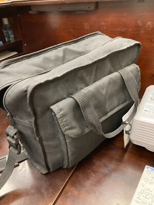 Mitsubishi SD510U Mobile Projector - Image 1 of 2