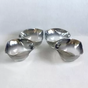 Vintage Dorothy Thorpe Silber Verblassen Glas Schalen 4er Set, 5" breit, 2-1/2" hoch - Bild 1 von 4