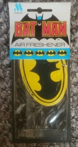 BATMAN AIR FRESHENER (1989 Marlenn Toys) -- Sealed On Card - Picture 1 of 2