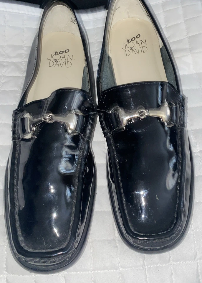 Circa Joan and David. Women’s Leather  Loafers Slip On Shoes Low Heels Sz  81/2M - Image 1 of 4