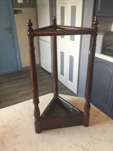 AN EDWARDIAN ANTIQUE MAHOGANY STICK STAND, OF SMALL PROPORTIONS. - Picture 1 of 12