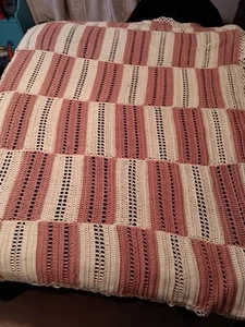 Vintage Hand Made Crochet Knit Blanket Mauve/Cream Check 60"inx72"in - Picture 1 of 4