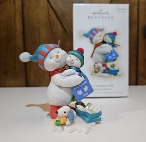 SWEETEST GIFT 2nd Making Memories 2009 Hallmark Ornament Snowman Puppy EUC - Picture 1 of 12
