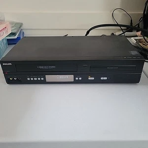 Philips DVP3345VB/F7 VCR & DVD Combo Player Tested - Picture 1 of 6