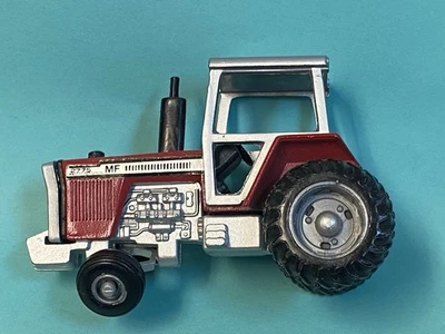 VINTAGE DIECAST MASSEY FERGUSON 2775 TRACTOR BY ERTL - Image 1 of 4
