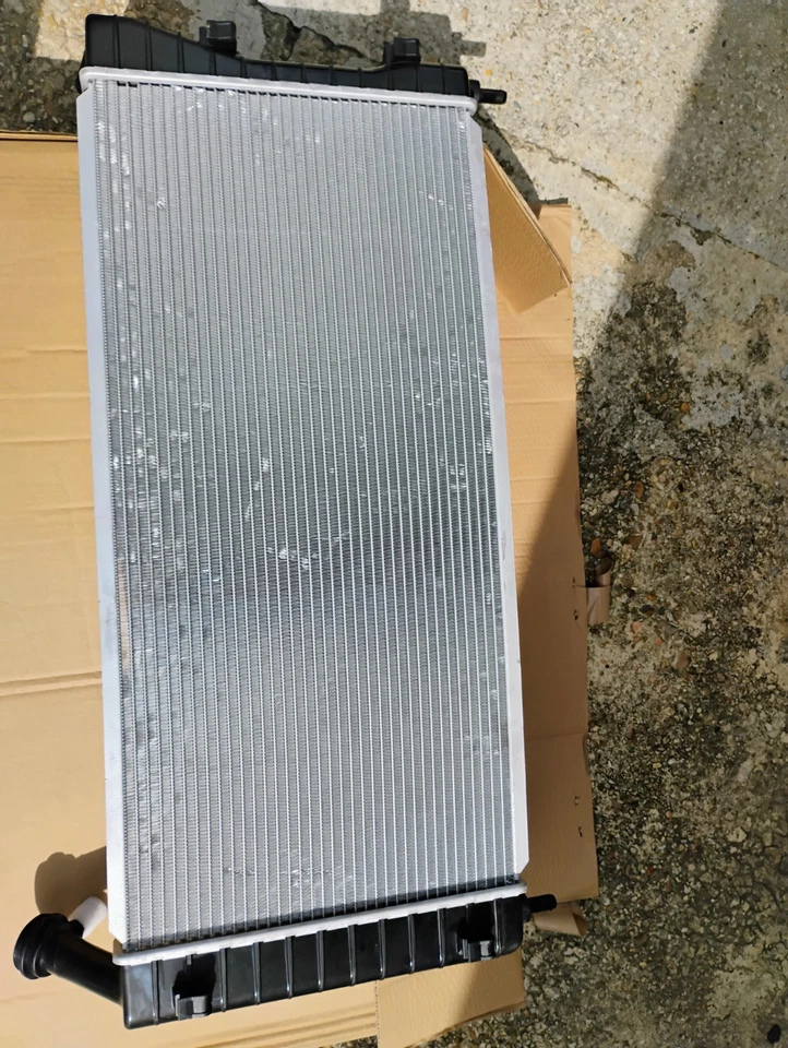 Buick Lacrosse 2007 3,8 V6 (radiador nuevo) Foto 1 de 4