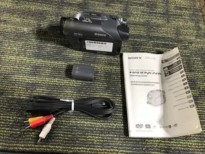 Sony DCR-DVD205 Handycam Video Camera w/ Battery & CHARGER & COM CABLE - Picture 1 of 8