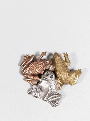 Prendedor TC Tri Color Tono Cobre Tono Plata Tono Bronce Tres Ranas Foto 1 de 4