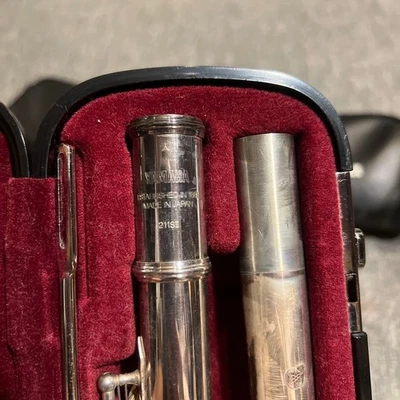 YAMAHA YFL-211S ll Flauto Argento Meccanismo E Usato con Custodia Rigida... - Immagine 1 di 4