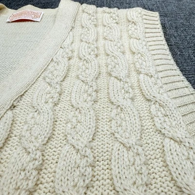 Vintage Pendleton Cable Knit Sweater Vest Women’s Medium Virgin Wool Button - Image 1 of 4