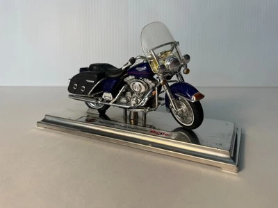 Maisto 2000 Harley Davidson FLHRC Road King Classic 1/18 Scale BLUE - Image 1 of 3