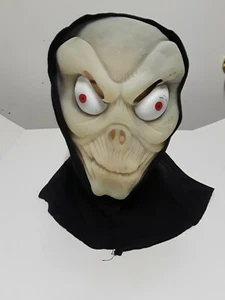 VINTAGE SKULL FACE MASK HALLOWEEN COSTUME MADE OF LATEX ONE SIZE FITS ALL NWT - Picture 1 of 8
