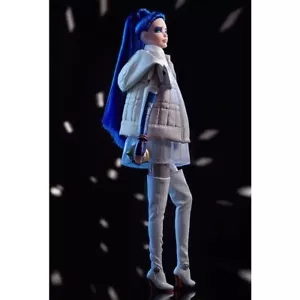 2019 Star Wars R2D2 X Barbie Limited Edition Doll NRFB GHT79 - Picture 1 of 3