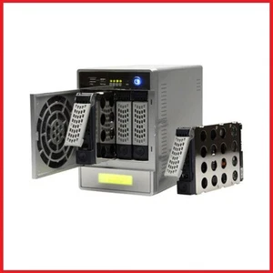 Boîtier NAS 4 baies Netgear ReadyNAS NV+ v2 1 To testé fonctionnel caddies endommagés** - Photo 1/24