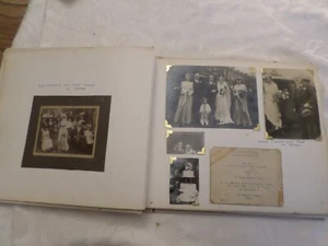 WEISSES FOTOALBUM mit Fotos von mehreren Hochzeiten + Einladungen etc. - Bild 1 von 16