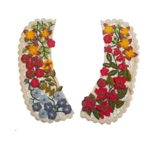 1Pair Flower Lace Neckline Collar Applique Sewing Trim Clothing Floral Patches - Image 1 of 4