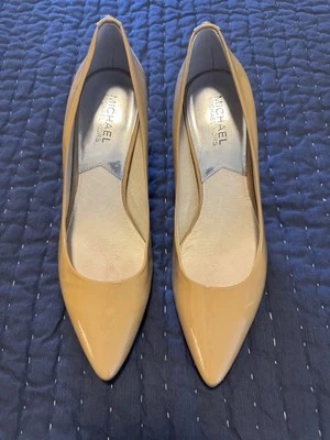 Michael Kors Nude Pumps, Size 8.5 - Image 1 of 4
