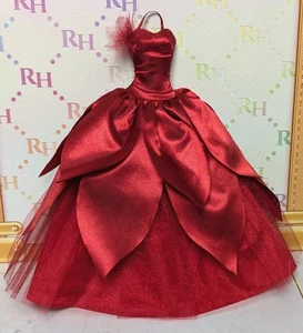 Barbie Signature ROTES festliches URLAUBSKLEID Weihnachtsstern KLEID passt MODEL MUSE Puppe - Bild 1 von 11