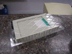 RH-Series Serial ATA to IDE 3.5" HDD Hard Drive in Mobile Rack - HZ25 - Picture 1 of 9