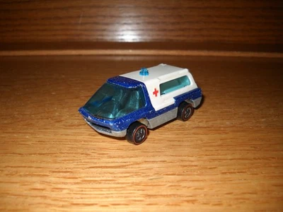 Ambulância Hot Wheels Redline Heavyweights - Azul - Imagem 1 de 4
