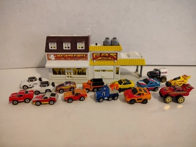 Micro Máquinas Vintage Años 80 Lote de 14 Coches + Ace Auto Parts Gasolinera Juego Foto 1 de 4