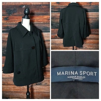 Jaqueta esportiva Marina Rinaldi tamanho 21 EUA 12 preta forrada frontal manga 3/4  - Imagem 1 de 4