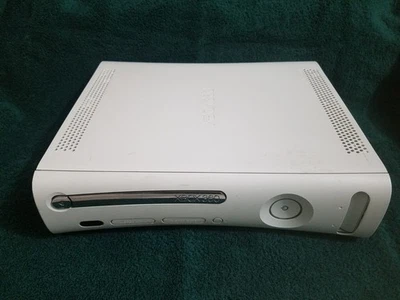 Microsoft Xbox 360 Pro Console 20Gb - Matte White - Image 1 of 4