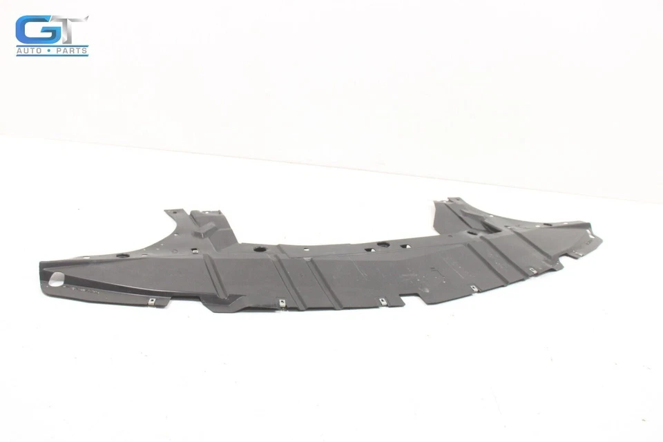 Chevrolet Equinox 2022-2023 deflector de aire delantero debajo de la carrocería protector contra salpicaduras OEM Foto 1 de 4