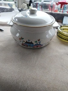 2 Vintage Heartland International China - Covered casserole Pot - Picture 1 of 15