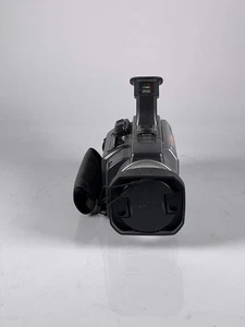 Sony Handycam DCR-TRV950 Mini DV Camcorder Tested - Picture 1 of 8