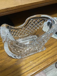 Estatuilla de trineo de cristal de plomo transparente Navidad plato de caramelo pieza de decoración vintage usada en excelente estado - Imagen 1 de 6
