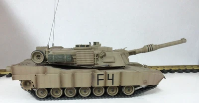 Tokyo Marui 1/24 M1A2 Abrams RC Battle Tank Desert Camo   does not fire - Image 1 of 4