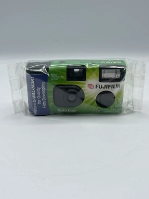 Fujifilm Fuji Quicksnap  Single Use Disposable 35mm Camera w Flash - Image 1 of 4