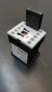 SIEMENS SIRIUS 3RH1131-1BB40 Contactor E05 - Picture 1 of 9