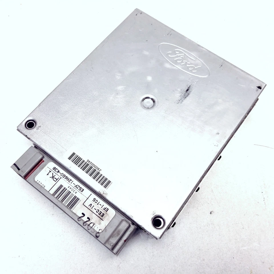 Módulo de control del motor ECM ECU 1986 Ford Thunderbird E5ZF-12A650-K3B Foto 1 de 4