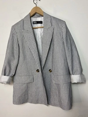 Zara Oversize Striped Blazer White Black Size Small New - Image 1 of 4